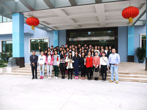 44 студента Шунде политехнический колледж посетили и учились в Лансон 